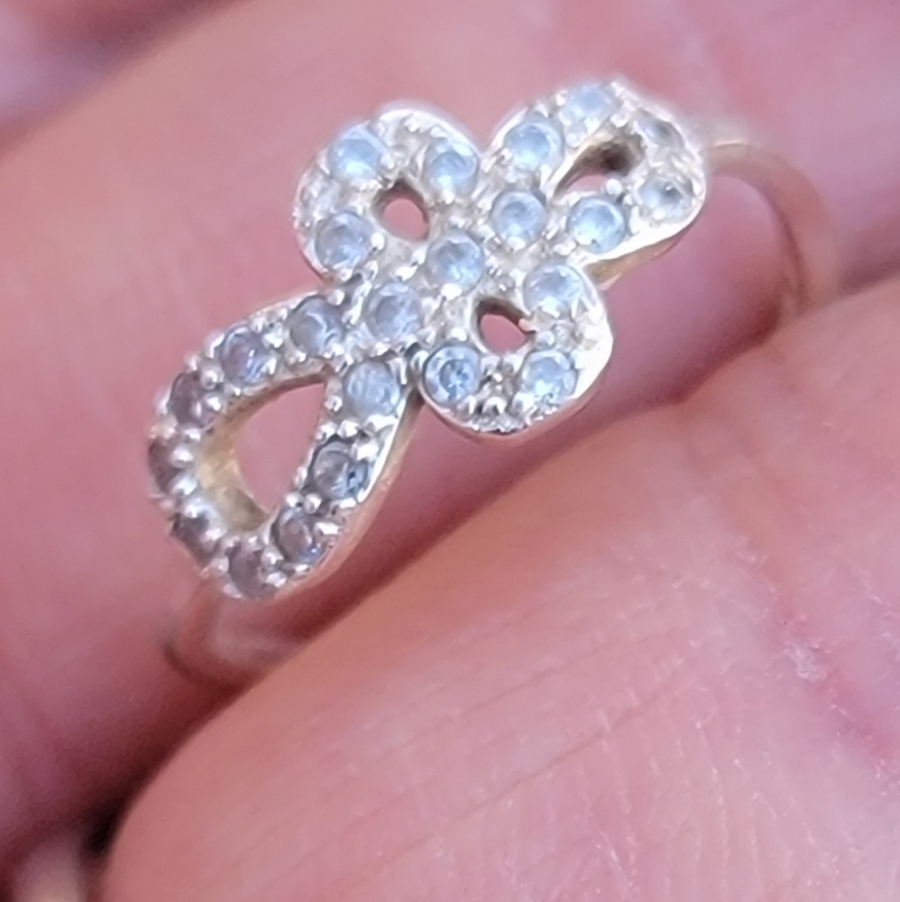 Beautiful classic 925 sterling silver knot CZ diamond pinky or toe ring adjustab - Picture 14 of 16